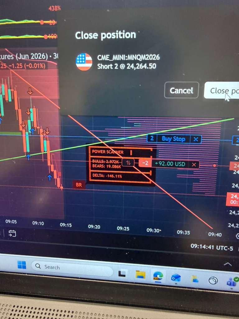 Live Trade — MNQ